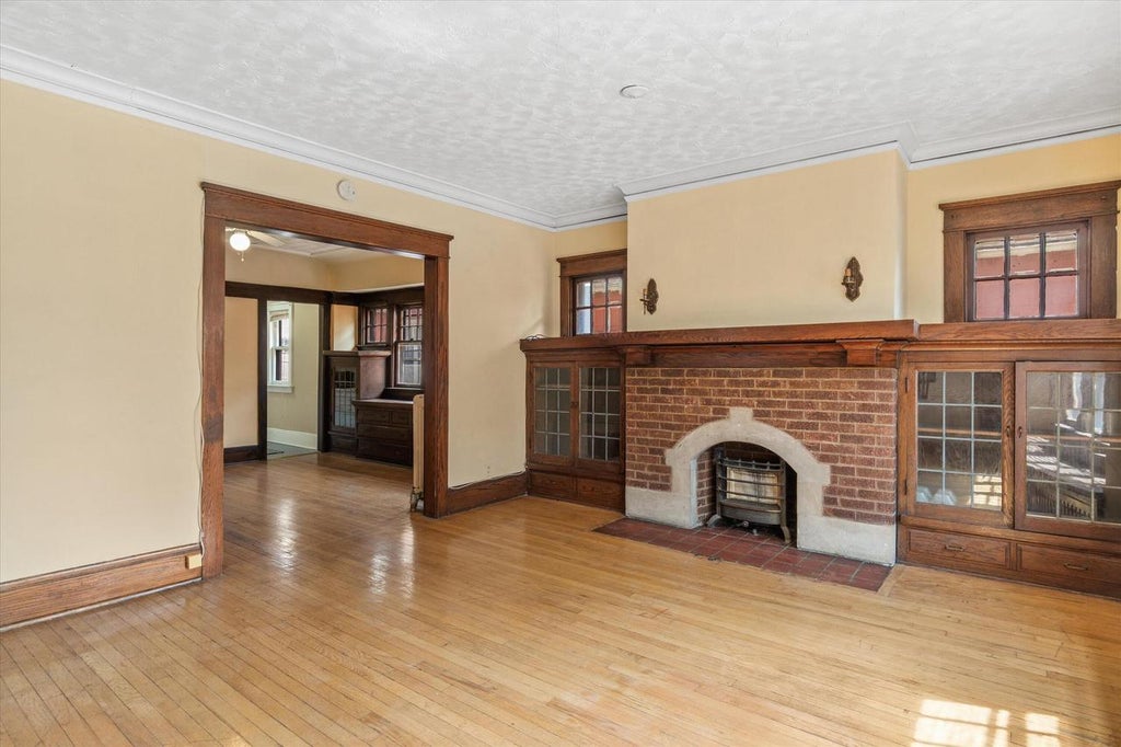 Photo of 2960 N Maryland AVENUE #2962, Milwaukee, WI 53211 (MLS # 1965004)