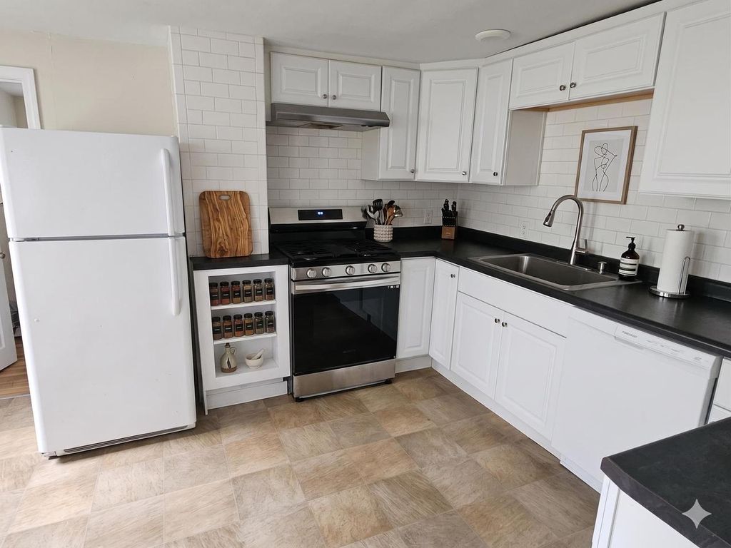 Photo of 126 N Franklin STREET, Madison, WI 53703 (MLS # 2023674)