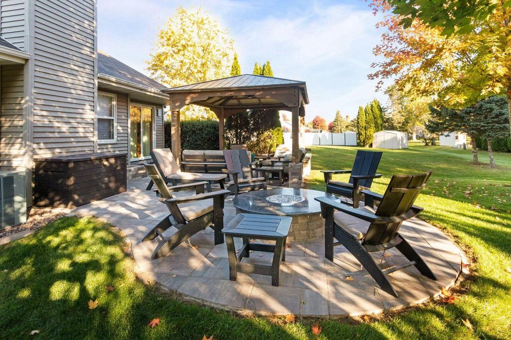 Photo of 1318 Partridge COURT, Oshkosh, WI 54904 (MLS # 50317786)