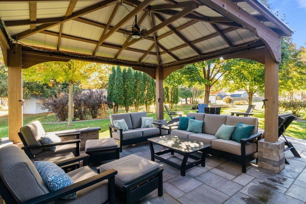 Photo of 1318 Partridge COURT, Oshkosh, WI 54904 (MLS # 50317786)