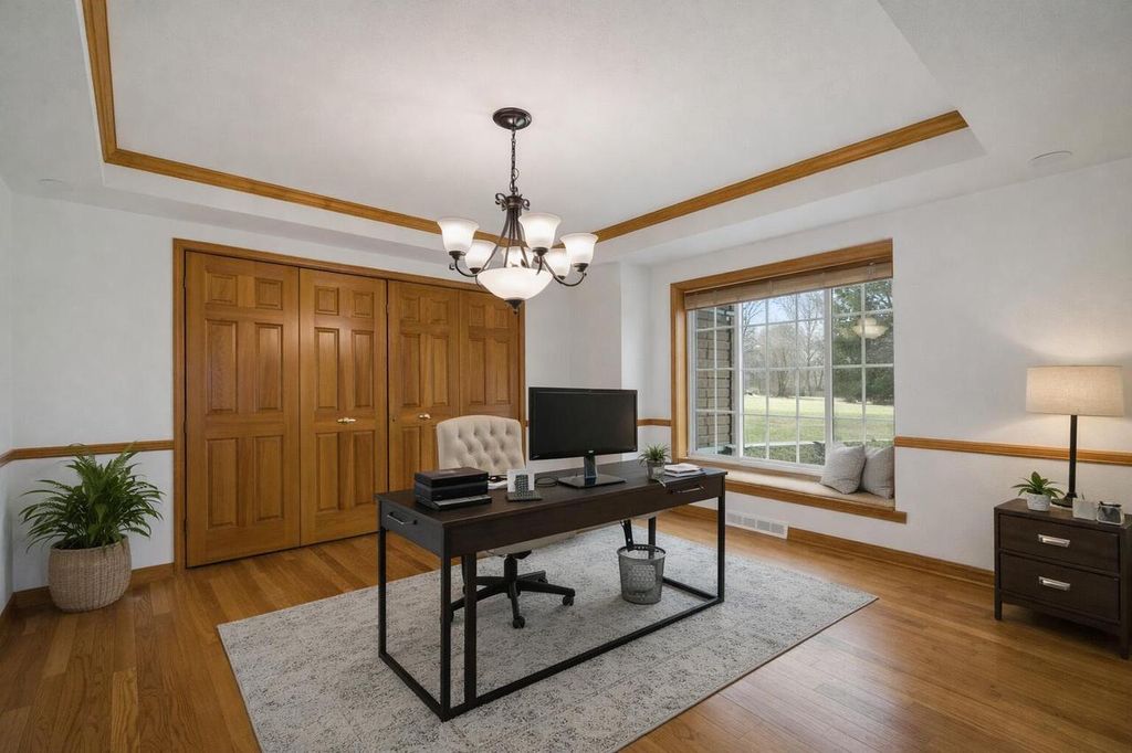 Photo of N69W28650 Beverly LANE, Hartland, WI 53029 (MLS # 1950581)