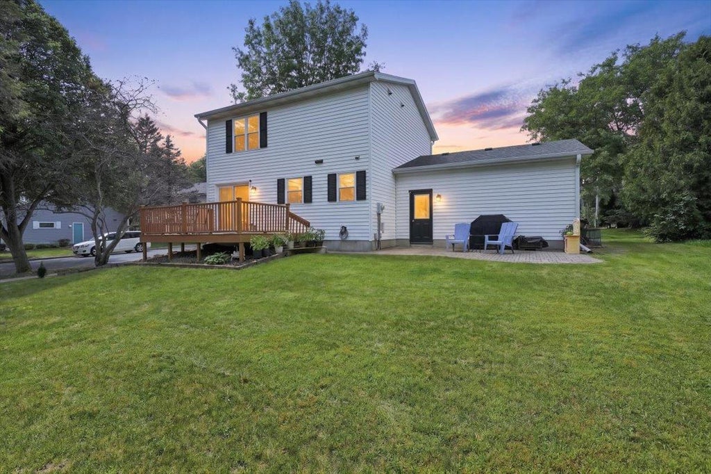 Photo of 7202 E Valley Ridge DRIVE, Madison, WI 53719 (MLS # 2029699)