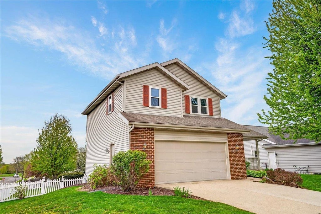 Photo of 2652 Granite ROAD, Fitchburg, WI 53711 (MLS # 2021604)