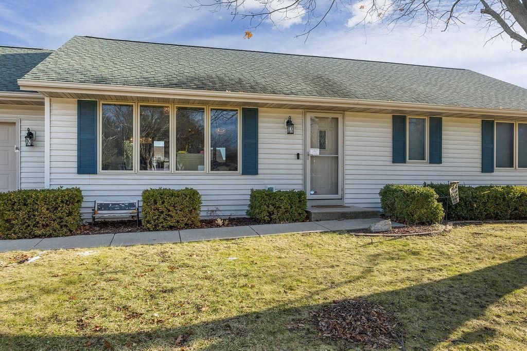 Photo of 2210 N Wright ROAD, Janesville, WI 53546 (MLS # 2014809)