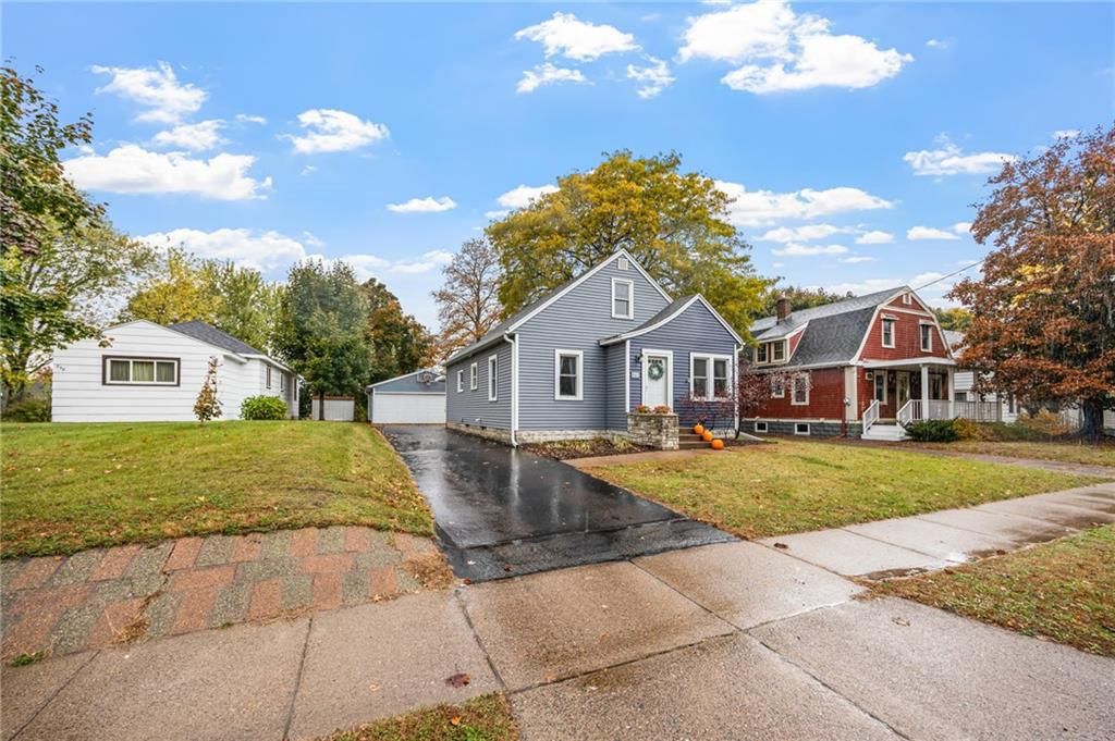 Photo of 862 Starr AVENUE, Eau Claire, WI 54703 (MLS # 1596590)