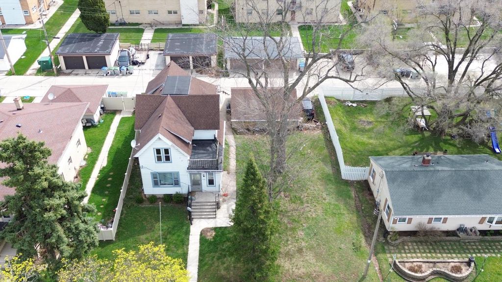 Photo of 4168 N 92nd STREET, Milwaukee, WI 53222 (MLS # 1958409)