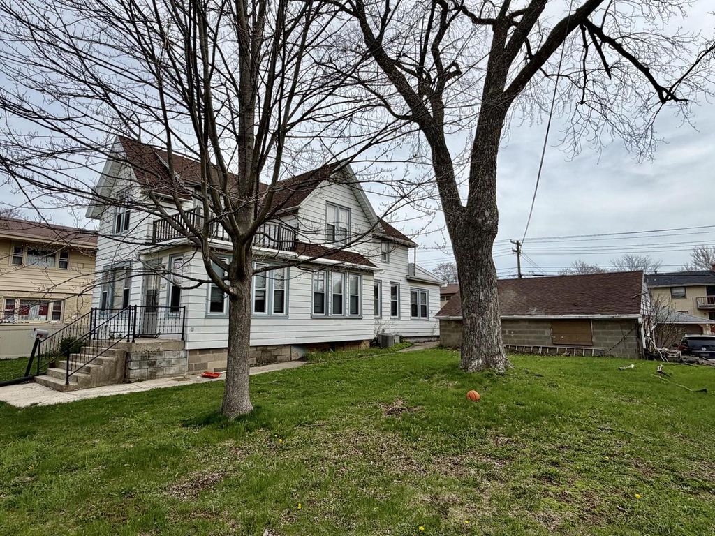 Photo of 4168 N 92nd STREET, Milwaukee, WI 53222 (MLS # 1958409)