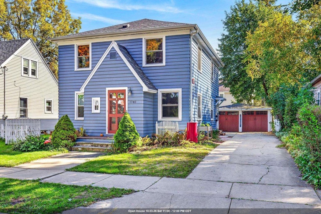 Photo of 1740 N Clark STREET, Appleton, WI 54911 (MLS # 50333586)
