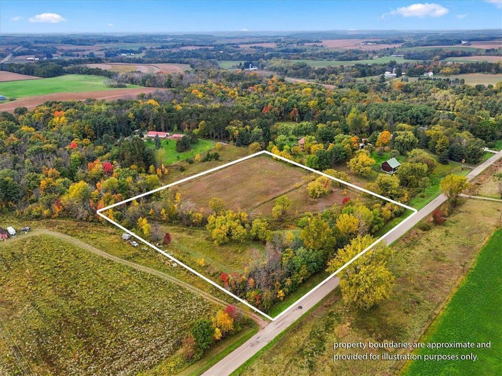 Photo of N8521 690th STREET, River Falls, WI 54022 (MLS # 7127722)