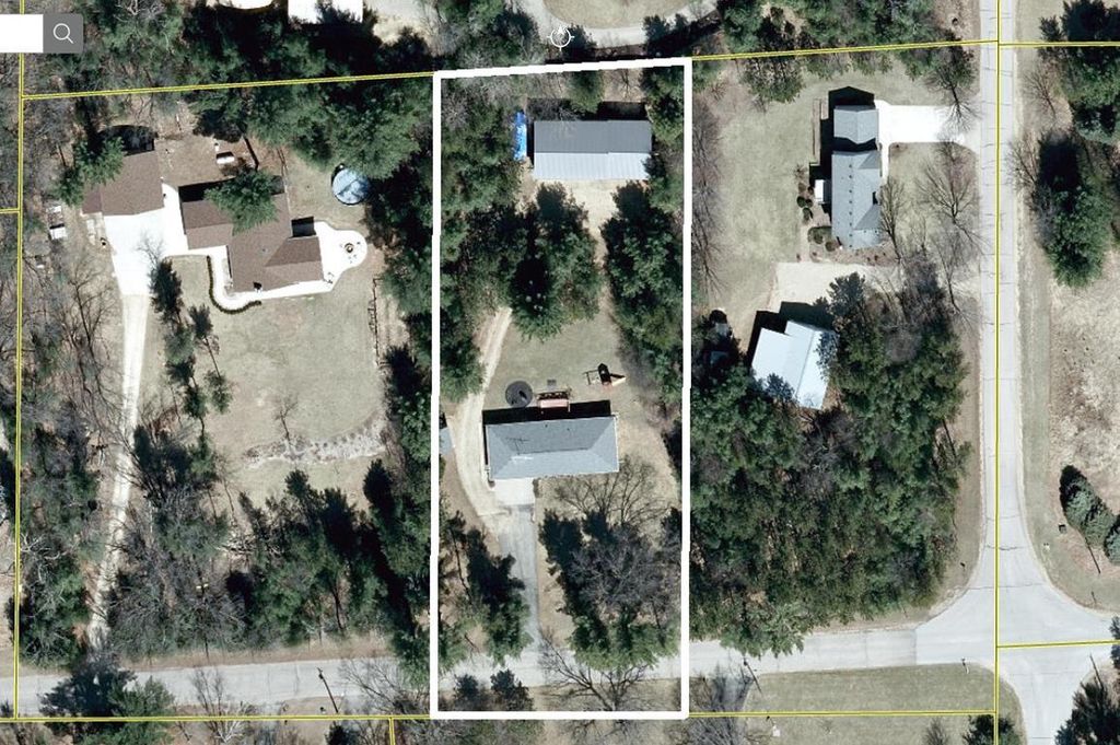 Photo of E8480 Huntley ROAD, New London, WI 54961 (MLS # 50326330)