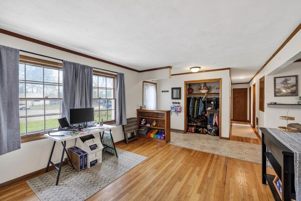 Photo of 1422 Diamond COURT, Sun Prairie, WI 53590 (MLS # 2019265)