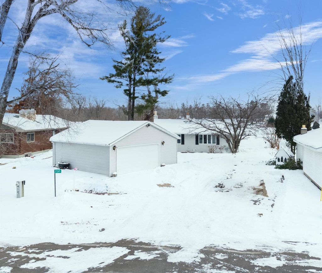 Photo of E7345 Welch ROAD, Fremont, WI 54940 (MLS # 50319213)