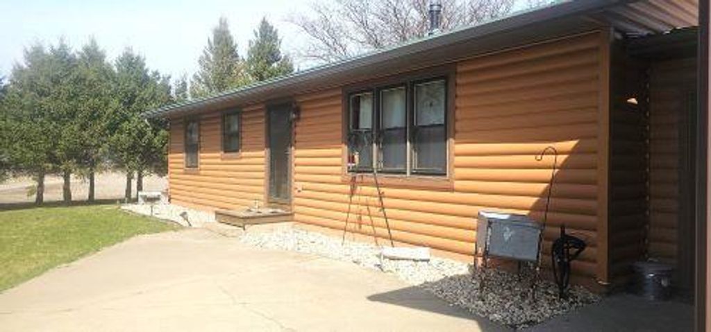 Photo of 1358 Cunty Rd BH ROAD, Highland, WI 53543 (MLS # 2020371)