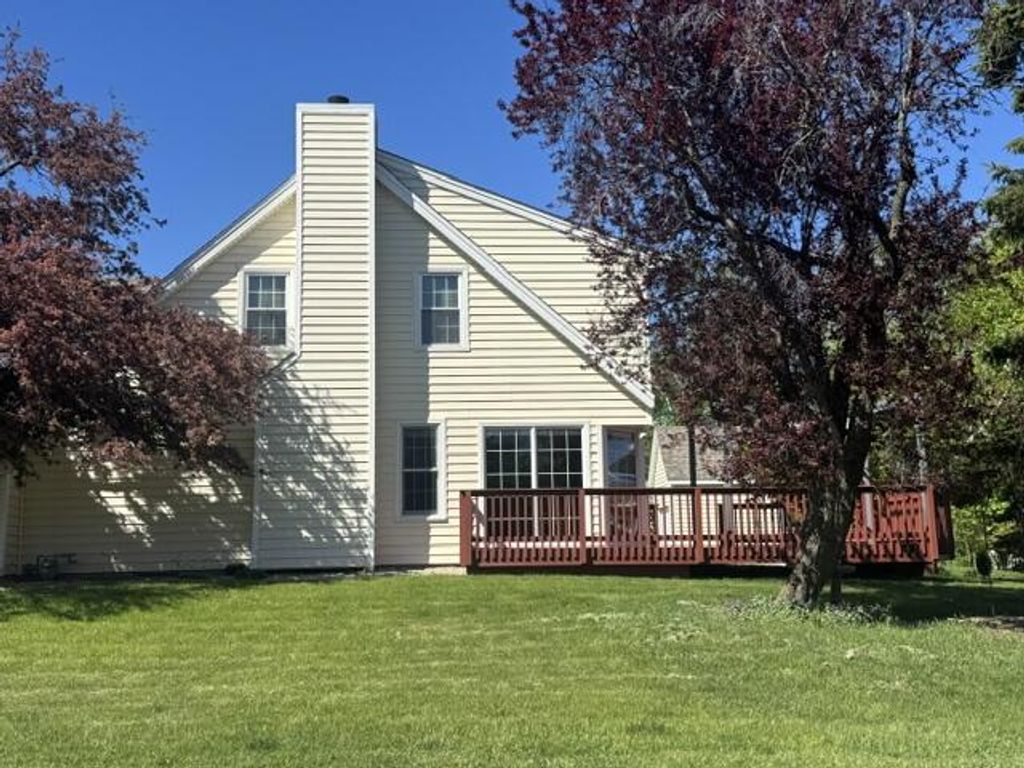 Photo of 3953 S Victoria COURT, New Berlin, WI 53151 (MLS # 1962133)