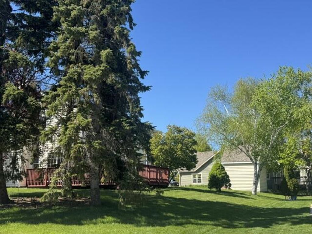Photo of 3953 S Victoria COURT, New Berlin, WI 53151 (MLS # 1962133)