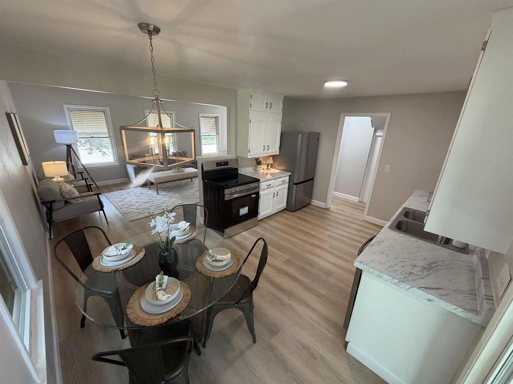 Photo of 928 Harney AVENUE, Oshkosh, WI 54901 (MLS # 50329573)