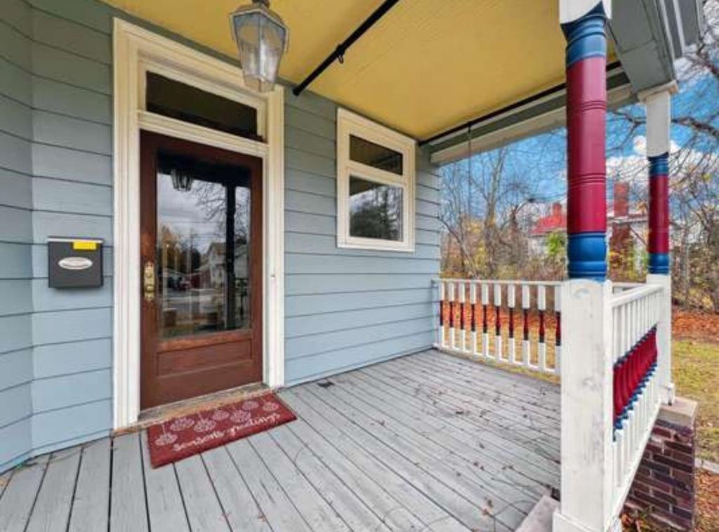 Photo of 339 State STREET, Marinette, WI 54143 (MLS # 50319181)