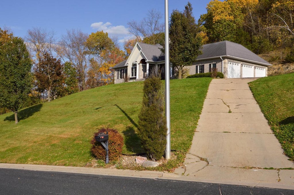 Photo of 1910 Crestwood DRIVE, Plain, WI 53577 (MLS # 2035402)