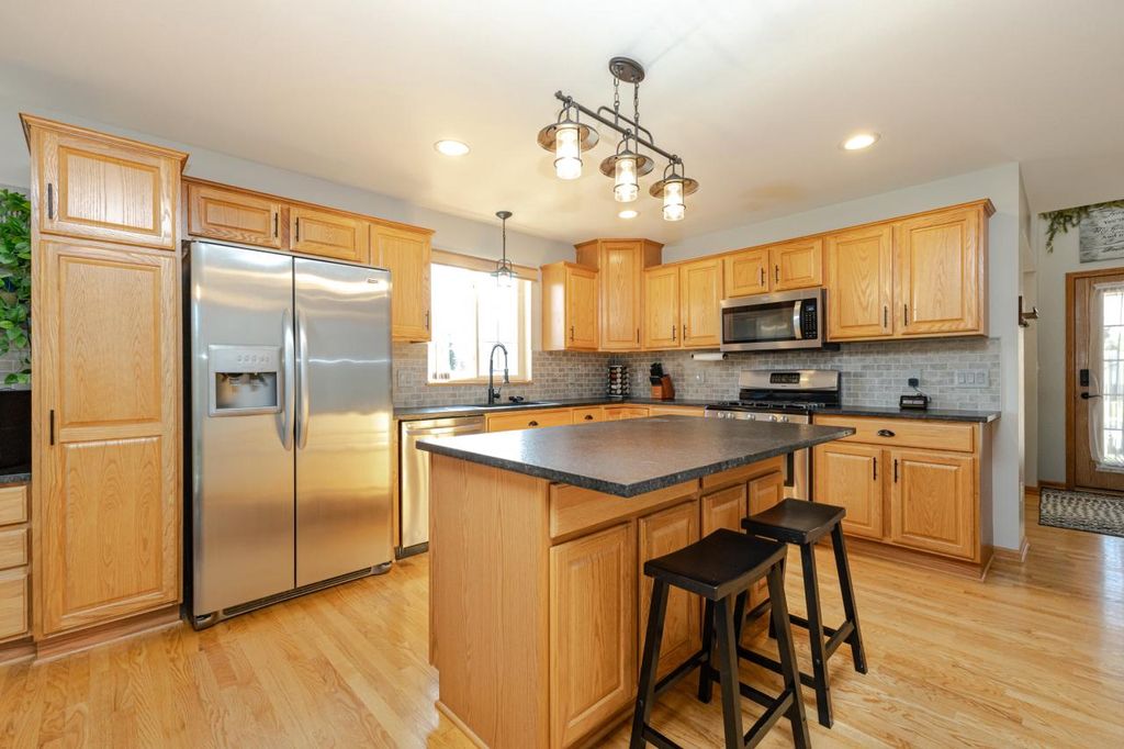 Photo of 3823 Valley Creek DRIVE, Waukesha, WI 53189 (MLS # 1938231)