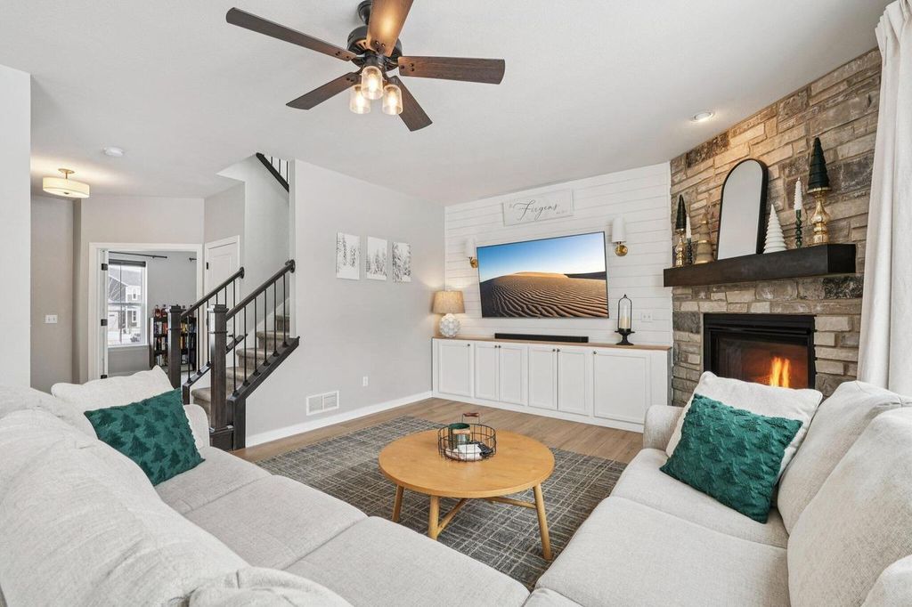 Photo of W206N17471 Hidden Creek ROAD, Jackson, WI 53037 (MLS # 1947712)