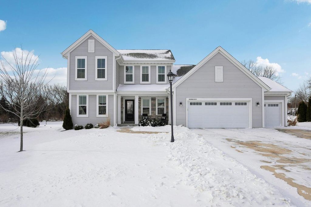 Photo of W206N17471 Hidden Creek ROAD, Jackson, WI 53037 (MLS # 1947712)