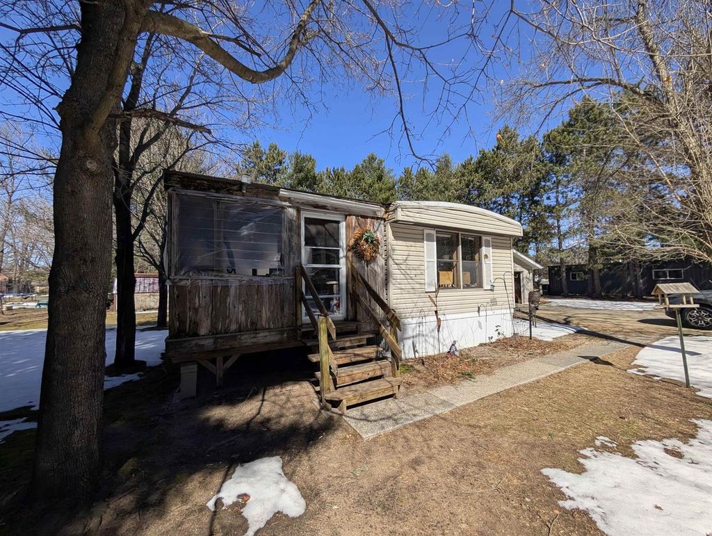 Photo of 226 E Lohrville AVENUE, Redgranite, WI 54970 (MLS # 50322841)