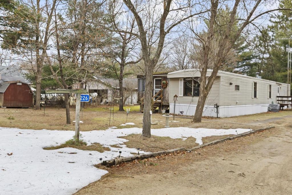 Photo of 226 E Lohrville AVENUE, Redgranite, WI 54970 (MLS # 50322841)