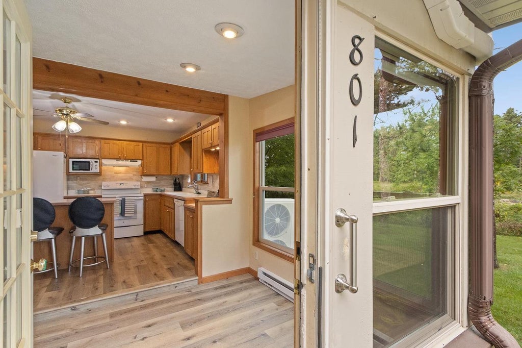 Photo of 801 Saddle Ridge, Portage, WI 53901 (MLS # 2032219)