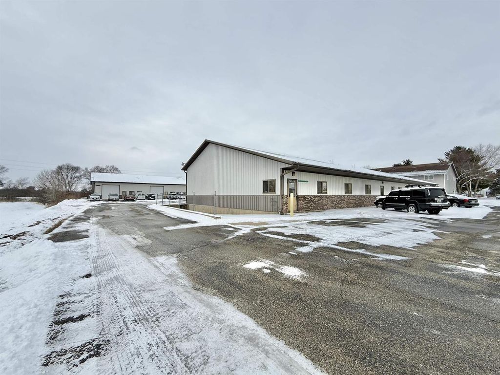 Photo of 2820-2834 S Bartells DRIVE, Beloit, WI 53511 (MLS # 2015331)