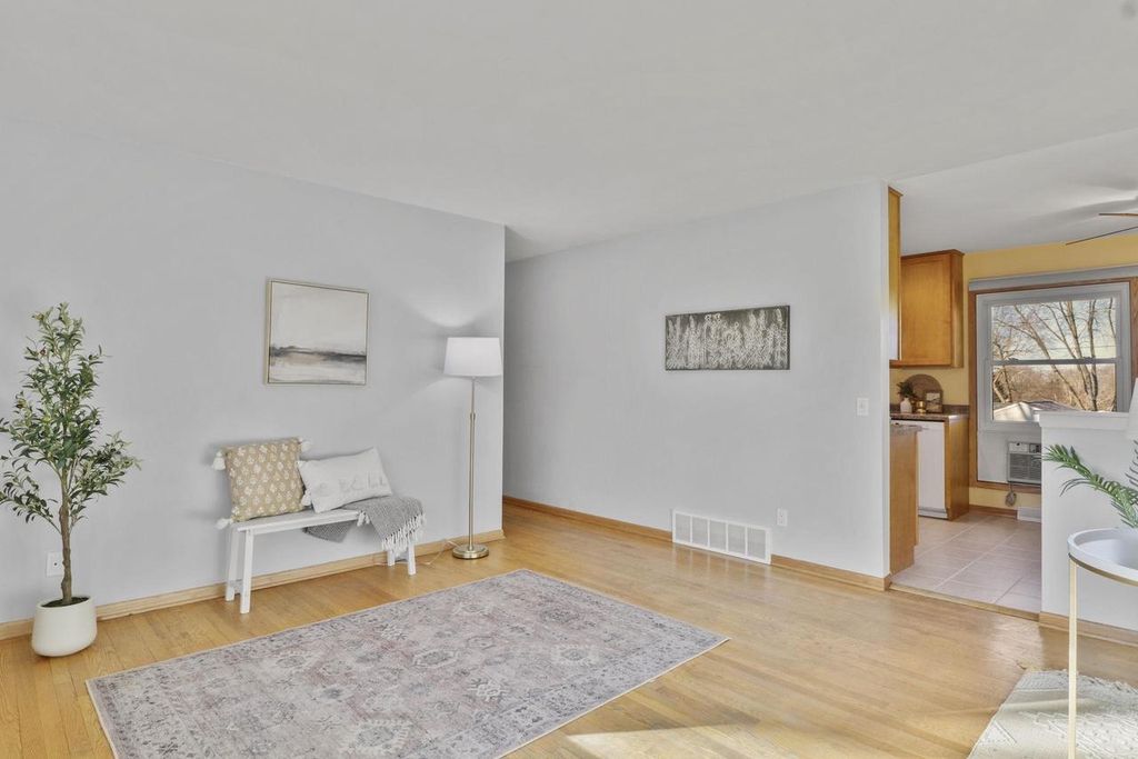 Photo of 305 Belmont ROAD, Madison, WI 53714 (MLS # 2013799)