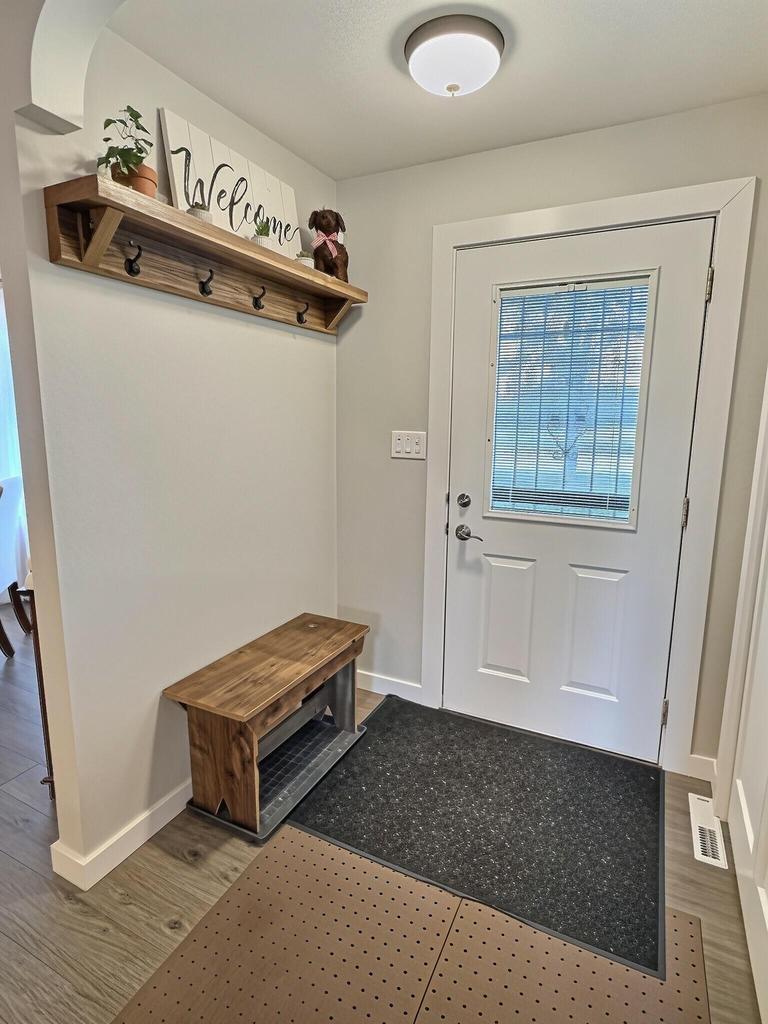 Photo of 247 W Menasha AVENUE, Whitelaw, WI 54247 (MLS # 50331401)