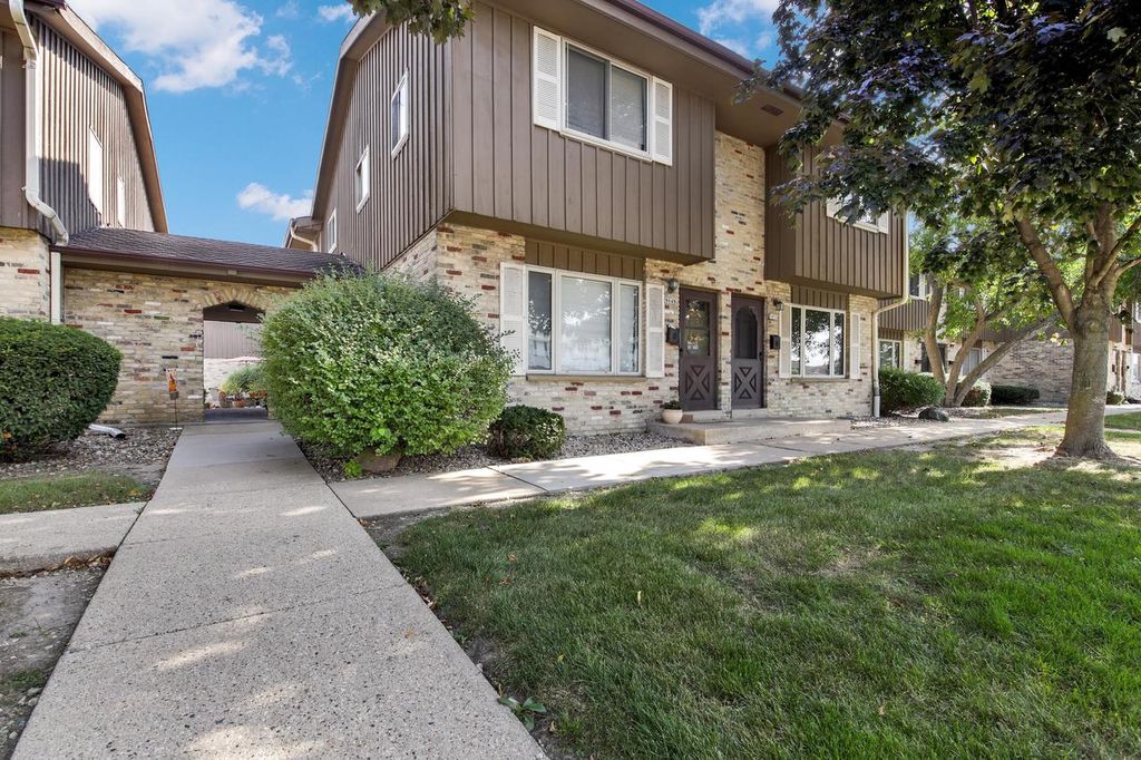 Photo of 9851 W Beloit ROAD, Milwaukee, WI 53227 (MLS # 1945485)