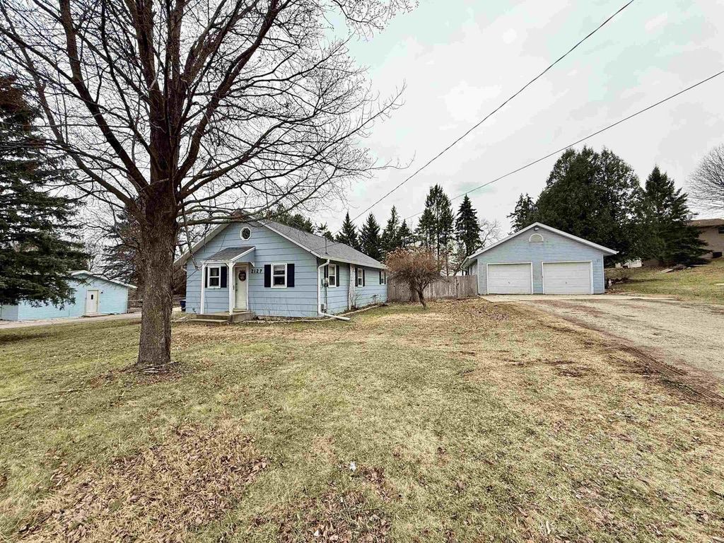 Photo of 2127 Rockport ROAD, Janesville, WI 53548 (MLS # 2018352)