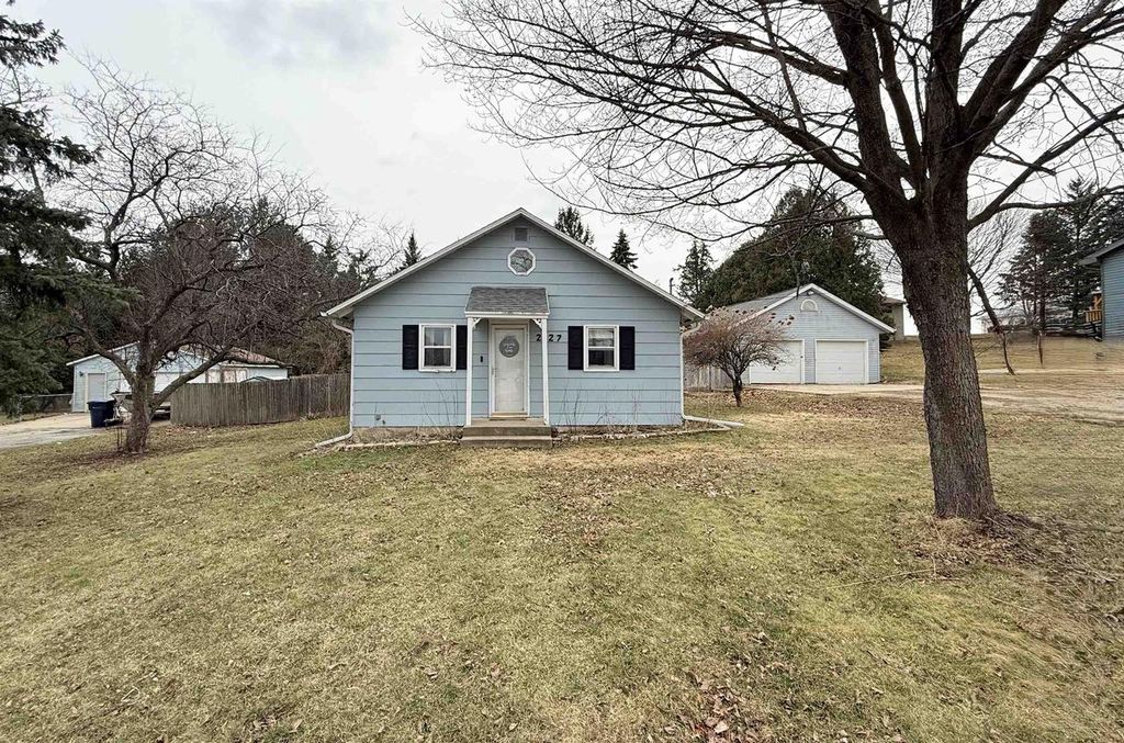 Photo of 2127 Rockport ROAD, Janesville, WI 53548 (MLS # 2018352)