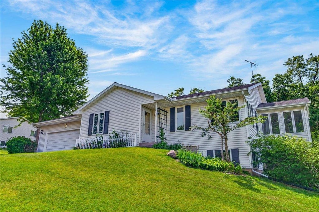 Photo of 118 E Miller ROAD, Rio, WI 53960 (MLS # 2026590)