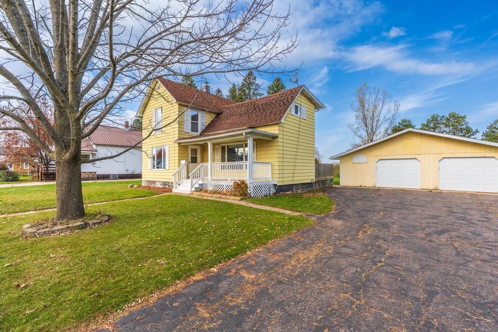 Photo of 1418 5th AVENUE, Antigo, WI 54409 (MLS # 22605359)