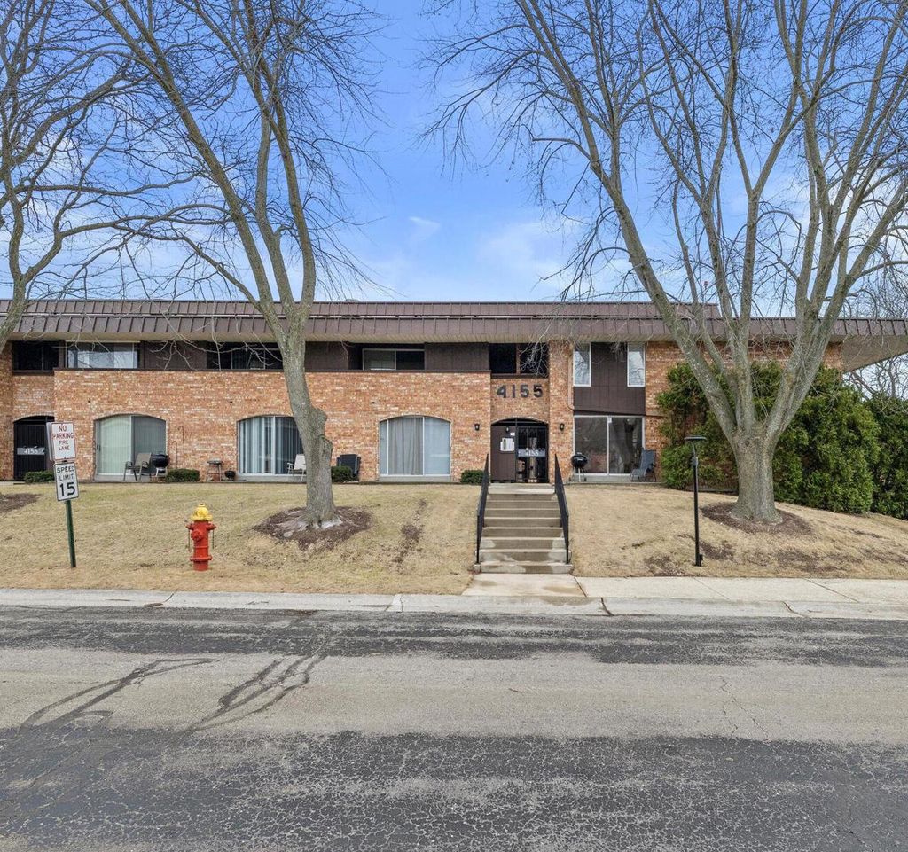 Photo of 4155 W Rivers Edge CIRCLE #24, Brown Deer, WI 53209 (MLS # 1936032)