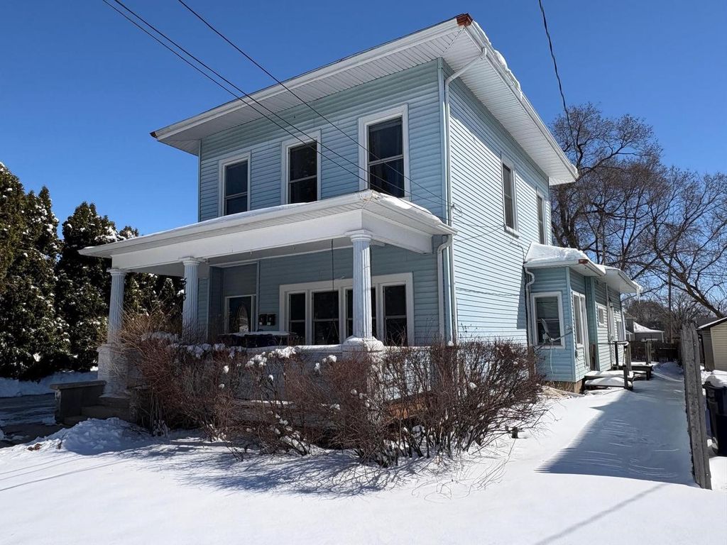 Photo of 513 Center AVENUE, Janesville, WI 53548 (MLS # 2019116)