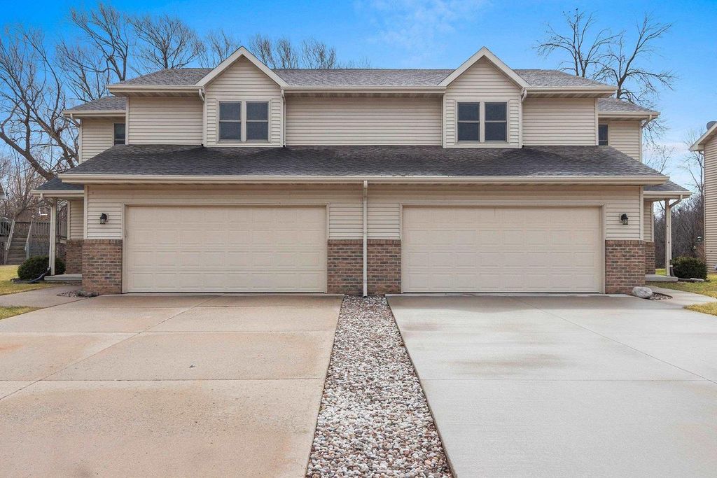 Photo of 571 S 9th STREET, De Pere, WI 54115 (MLS # 50323379)