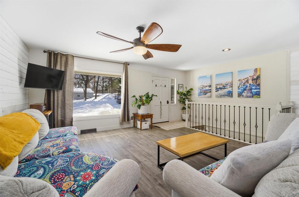 Photo of 651 Leighton ROAD, Waupaca, WI 54981 (MLS # 50322409)