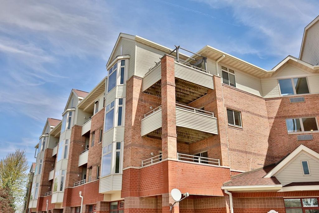 Photo of 301 Harbour Town DRIVE #322, Madison, WI 53717 (MLS # 2021757)