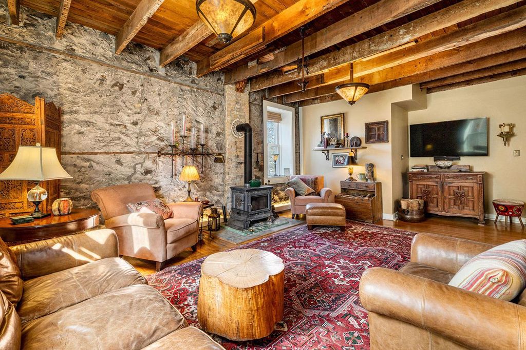 Photo of 415 Green Bay ROAD, Cedarburg, WI 53012 (MLS # 1950270)