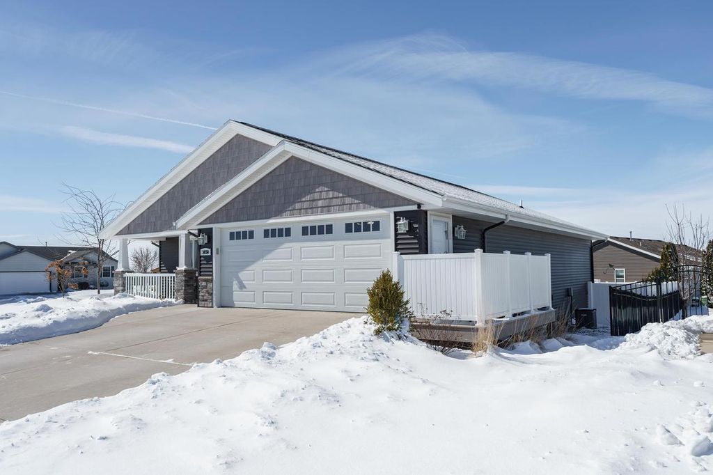 Photo of 3650 Solar AVENUE, Janesville, WI 53548 (MLS # 2019670)