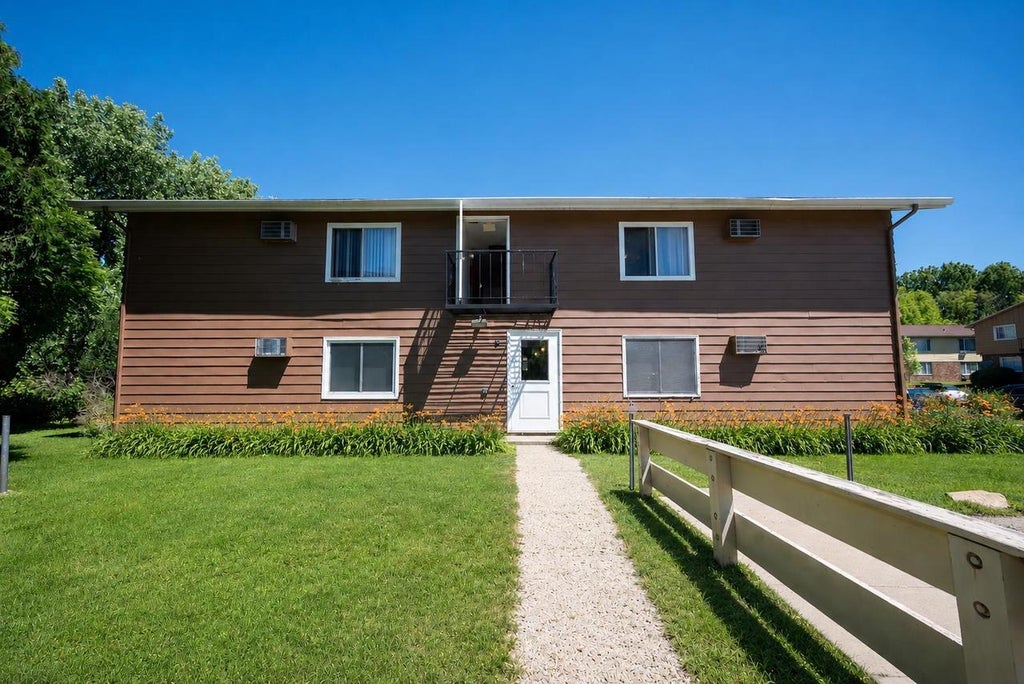 Photo of 1722 Onsgard ROAD, Madison, WI 53704 (MLS # 2026628)