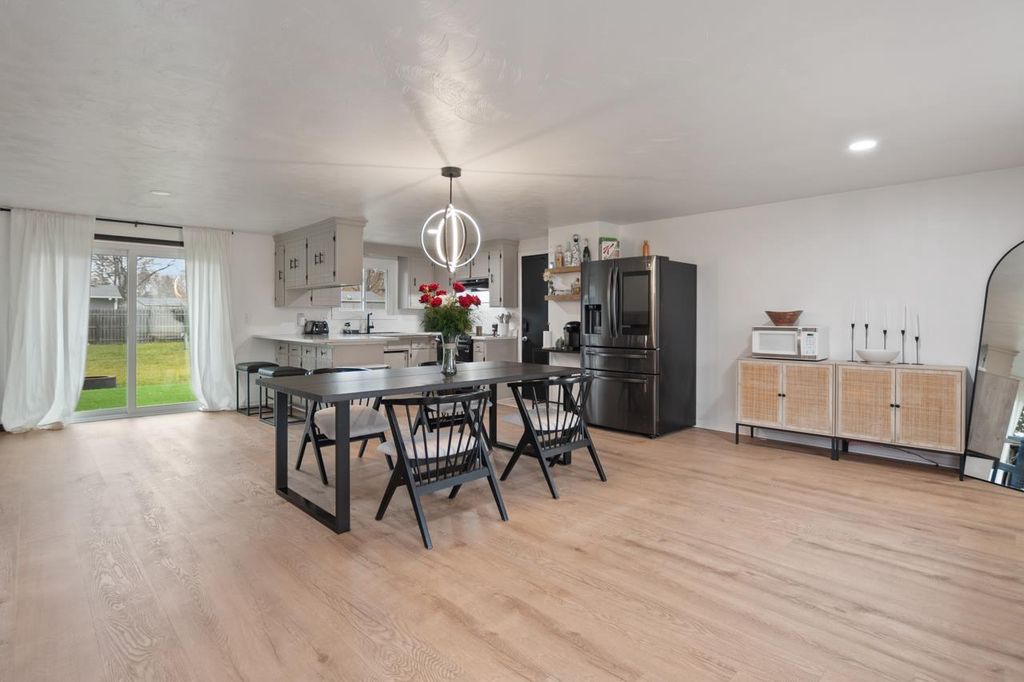 Photo of 2607 Vicki LANE, Green Bay, WI 54311 (MLS # 50318525)