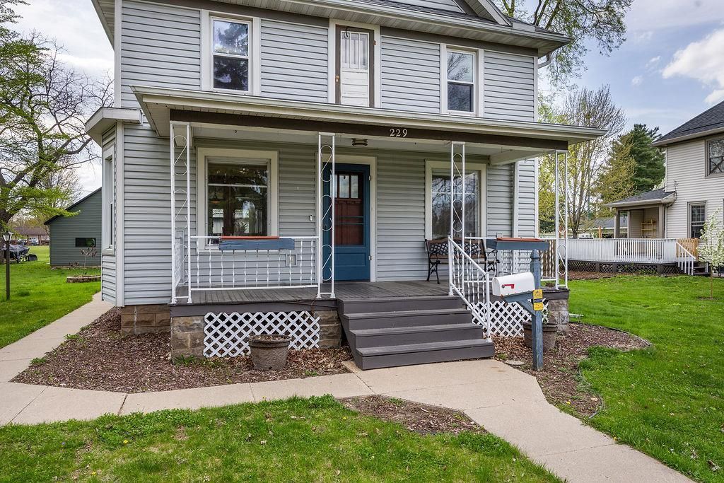 Photo of 229 Washington STREET, Sauk City, WI 53583 (MLS # 2021643)