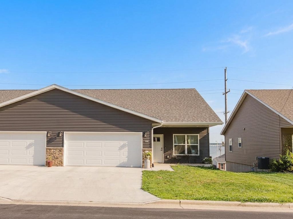 Photo of 108 S Green STREET, Argyle, WI 53504 (MLS # 2027225)