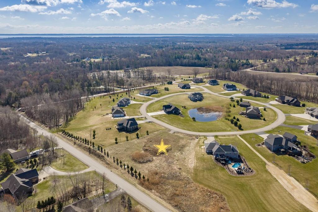 Photo of 2835 Stone Creek CIRCLE, Suamico, WI 54313 (MLS # 50323645)