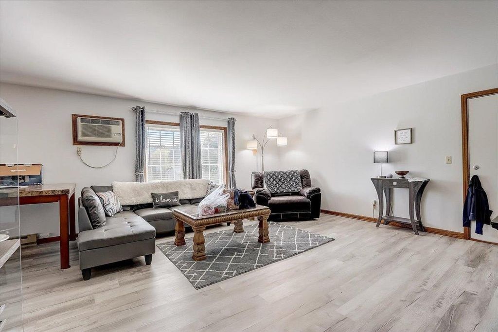 Photo of 254 N US Highway 45, Kewaskum, WI 53040 (MLS # 1944639)