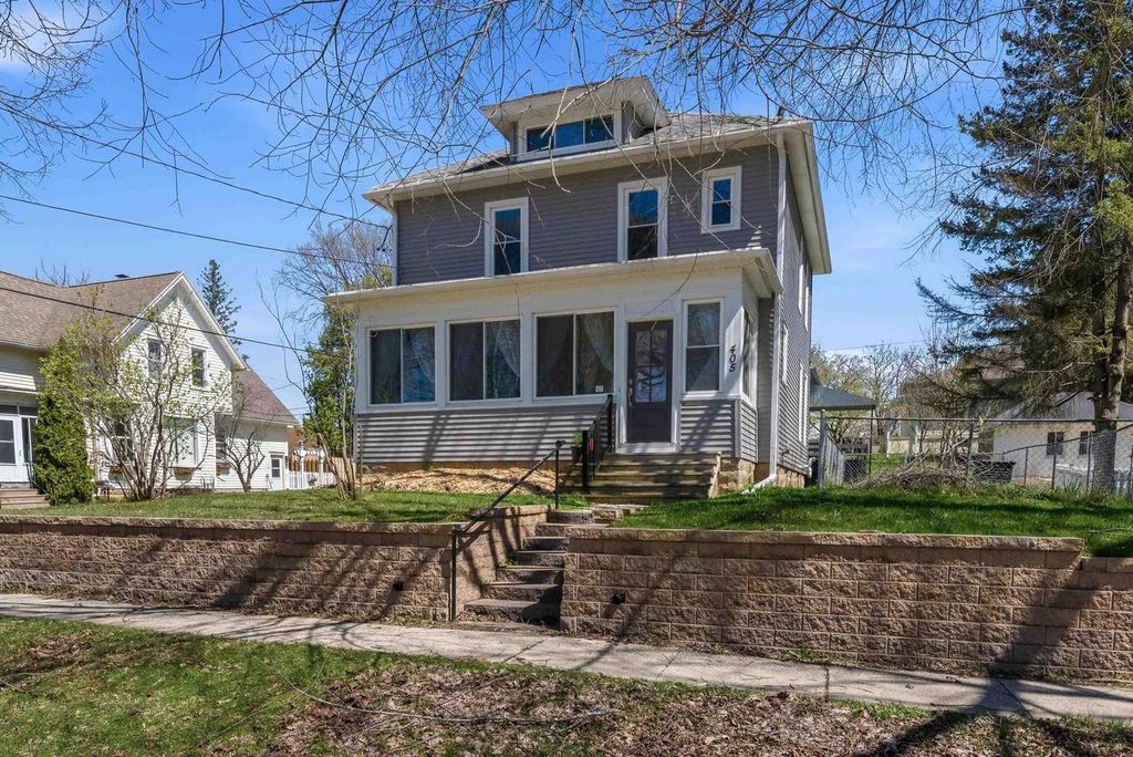 Photo of 405 N Hubbard STREET, Horicon, WI 53032 (MLS # 2020376)